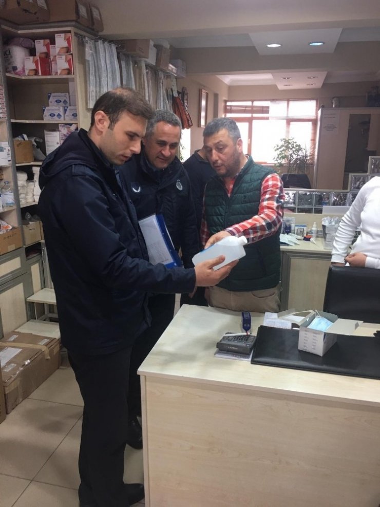 Trabzon’da zabıta ekipleri korona fırsatçılarına göz açtırmıyor