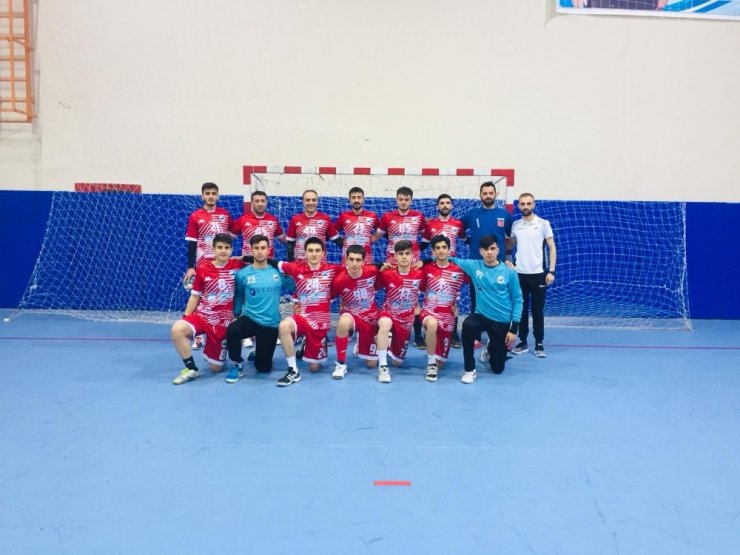 Van Erek Beş Yıldız Erkek Hentbol takımı play-off’u garantiledi