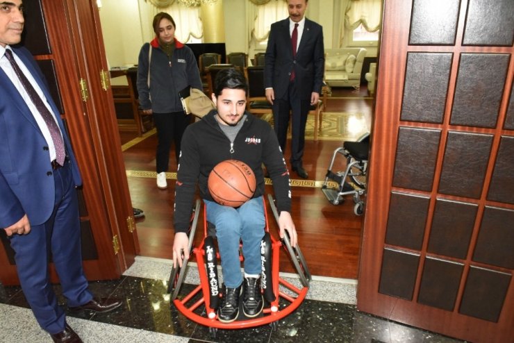 Valiye yazdığı mesajla hayali gerçek oldu