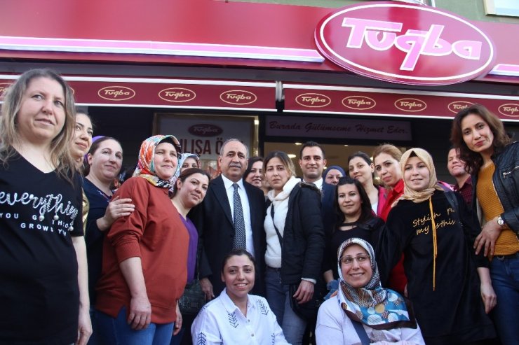 Aydın’da miting gibi açılış