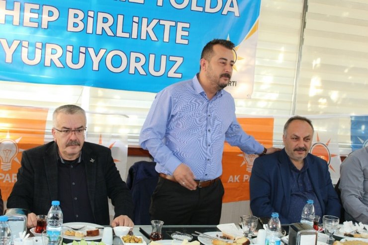 Edremit AK Parti’den birlik ve beraberlik toplantısı