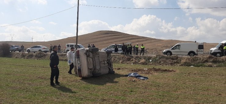 Otomobil takla attı, kayınvalide öldü, gelin ağır yaralı