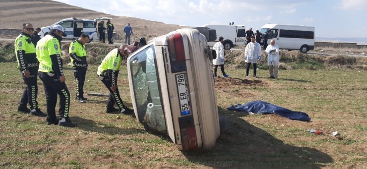 Otomobil takla attı, kayınvalide öldü, gelin ağır yaralı