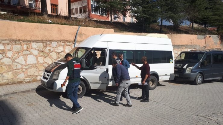 Akrabasının minibüsüne ateş açtı: 1 ölü