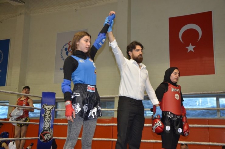 Hakkari’de Okullar Arası “Muay Thai” yarışması düzenlendi