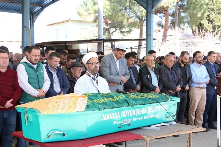 Kazada ölen genç çift toprağa verildi
