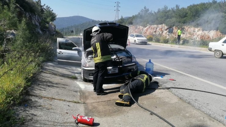 Seyir halindeyken alev aldı