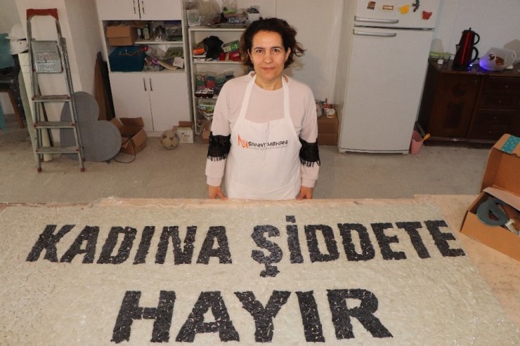 Ekmeğini taştan çıkaran kadınlar