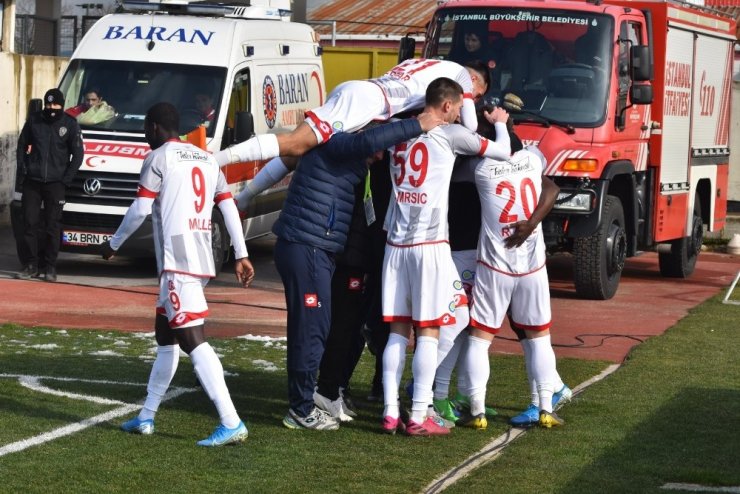 Balıkesirspor’da oyuncular mali sorunlara dikkat çekti