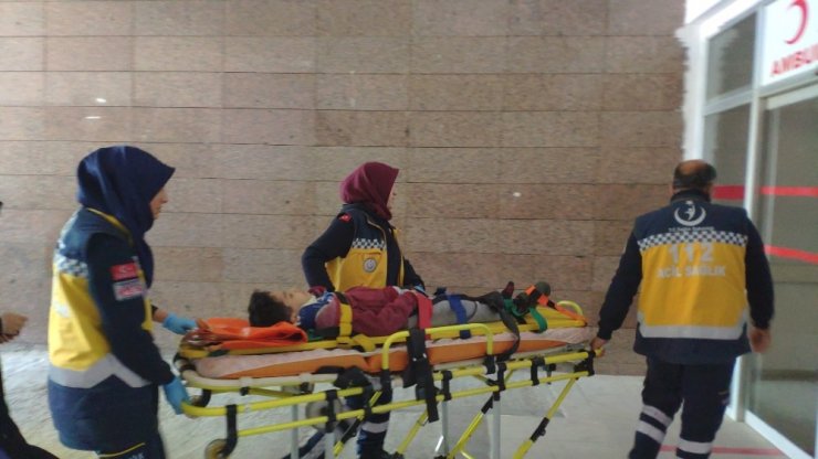 9 yaşındaki çocuğa çarpan sürücü kaçtı