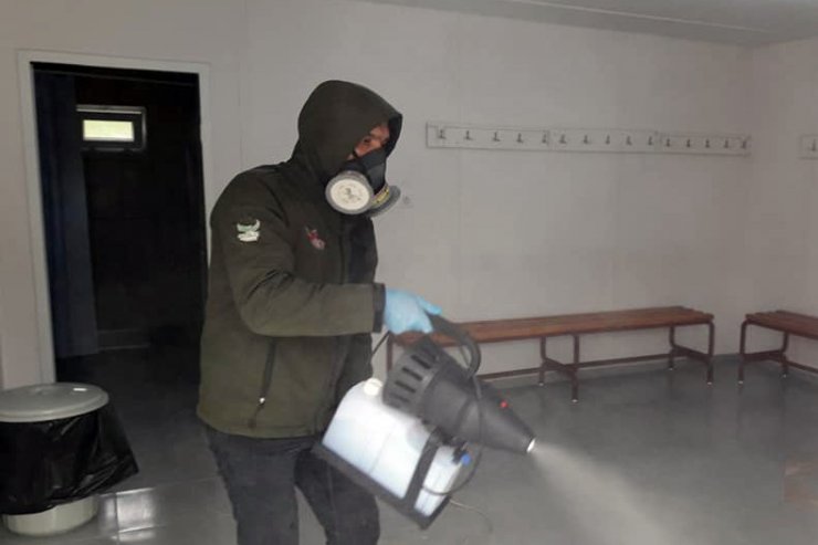 Yeşil sahalarda korona virüsü önlemi