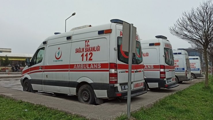 Baba korona virüs şüphesiyle gözetim altına alınan 5 yaşındaki kızını kaçırmaya çalıştı