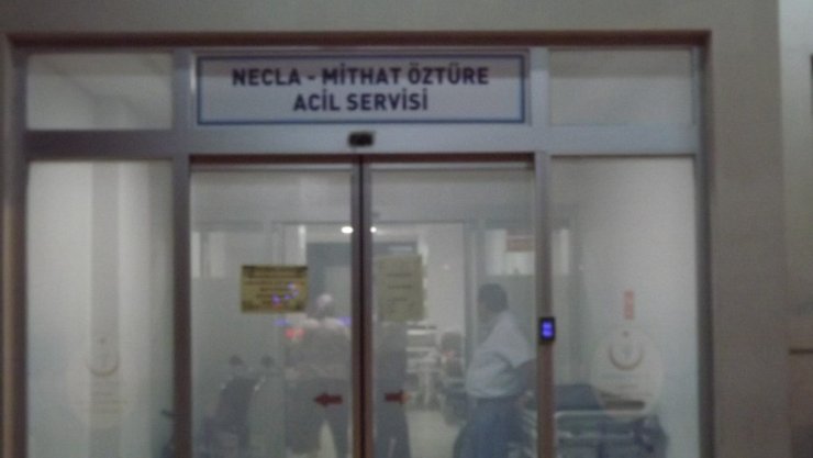 İzmir’de gıda zehirlenmesi şüphesi: 13 kişi hastaneye başvurdu