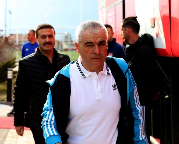 Sivasspor, Antalya’ya gitti