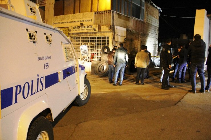 Diyarbakır’da sokak ortasında silahlı saldırı: 1 ölü