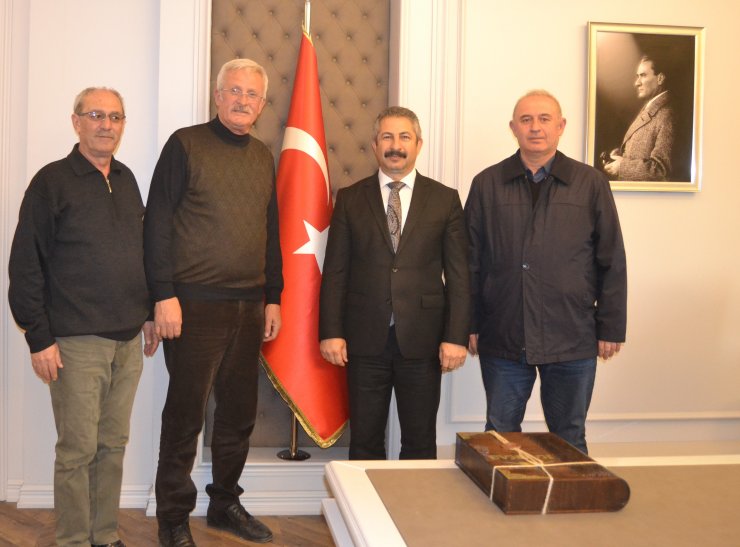 Eskişehir Emniyet Müdürü Dinç'ten ABD'nin ilk Türk Emniyet Müdürü Bayçora'ya tebrik telefonu