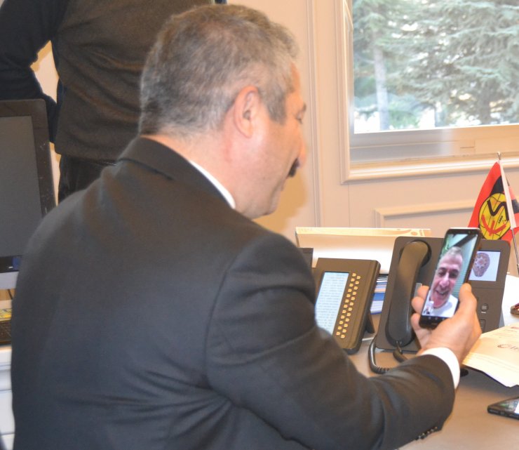 Eskişehir Emniyet Müdürü Dinç'ten ABD'nin ilk Türk Emniyet Müdürü Bayçora'ya tebrik telefonu