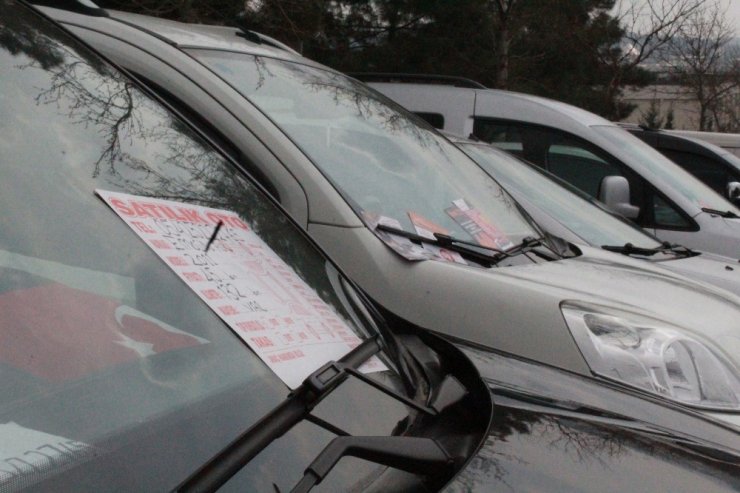 İkinci el pazarında alıcı da, satıcı da fiyatlardan yakınıyor