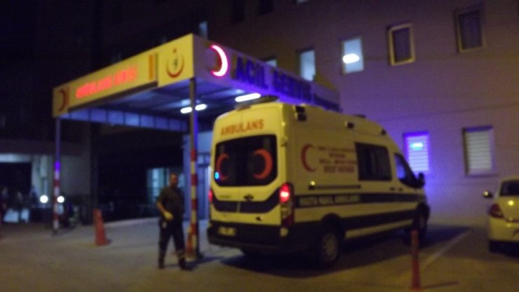 İzmir’de gıda zehirlenmesi şüphesi: 13 kişi hastaneye başvurdu
