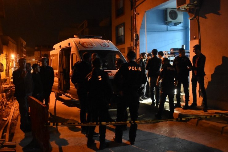 İzmir’de lokalde oyun oynarken darp ettiği kişi tarafından silahla vurulan kişi hayatını kaybetti