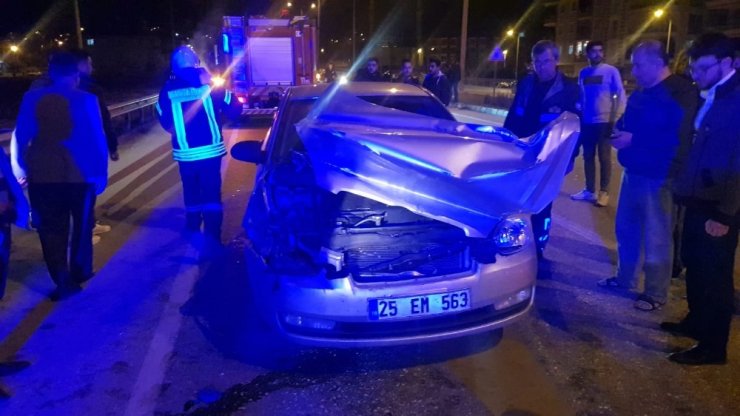 Otomobil tır’a arkadan çarptı; 1 yaralı