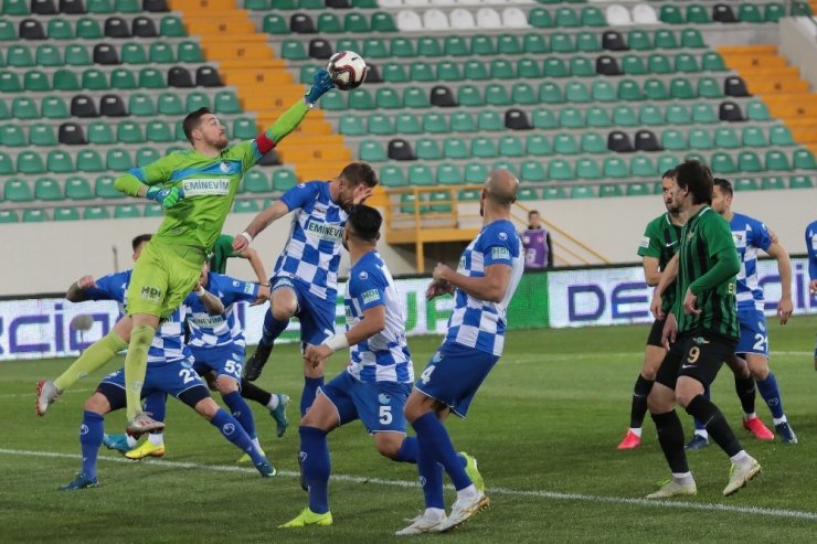 TFF 1. Lig: Akhisarspor: 0 - BB Erzurumspor: 0