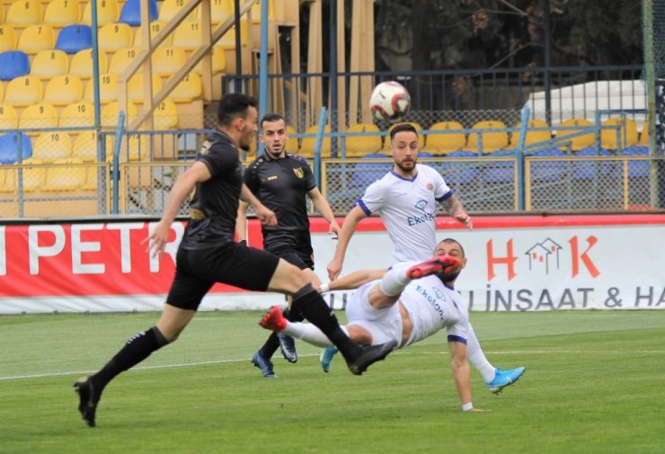 TFF 1. Lig: Menemenspor: 2 - İstanbulspor: 2