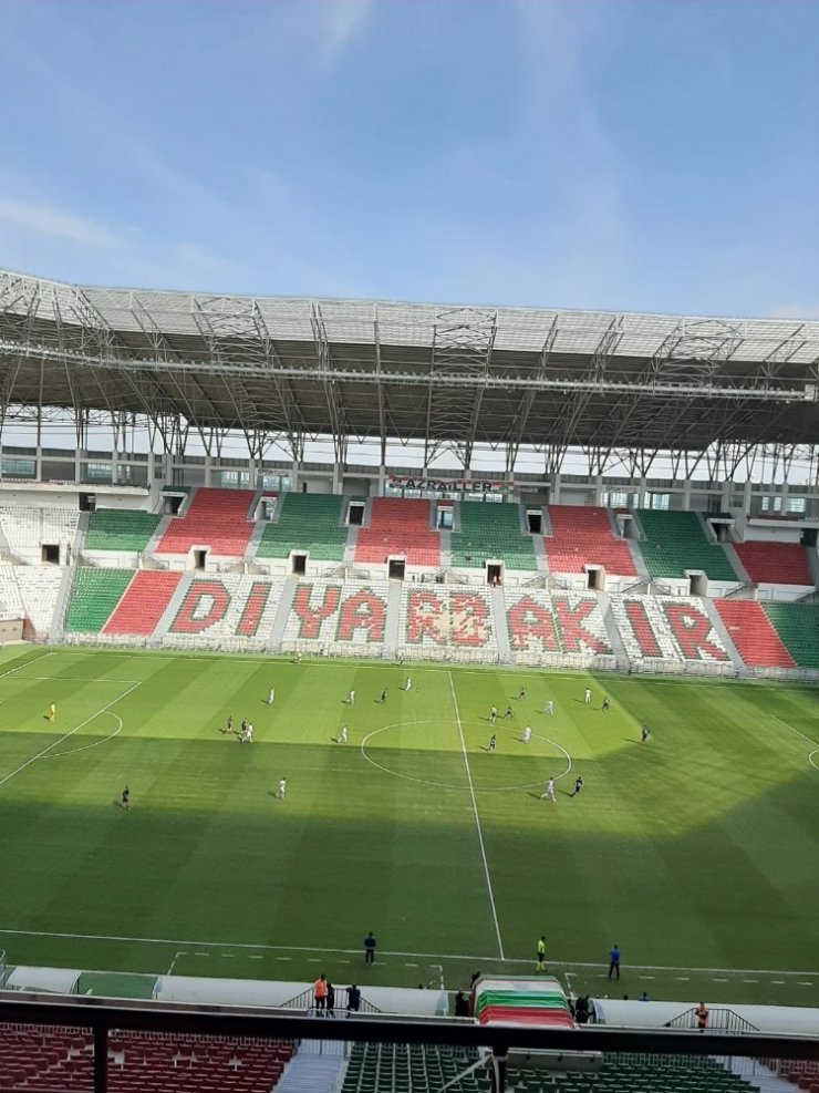 Diyarbekirspor sahasında Bayrampaşaspor ile golsüz berabere kaldı
