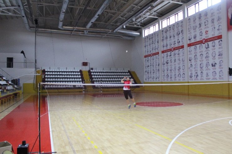 Depremin evsiz bıraktığı Milli Sporcu Aliye, Olimpiyatlara katılmak için mücadele veriyor