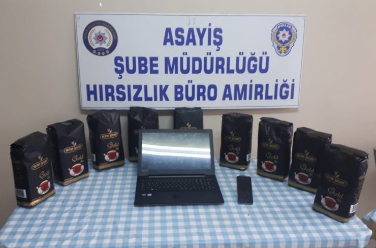 Çaldığı çaylar ve bilgisayarla yakalandı