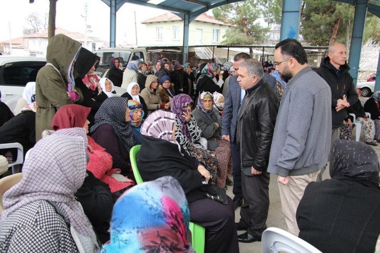 Genç çiftin ardından oğulları da toprağa verildi