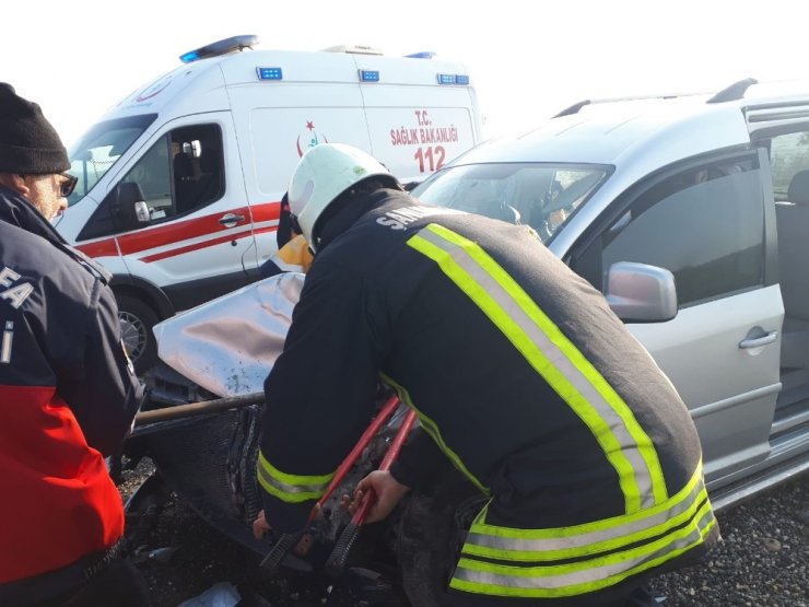 Şanlıurfa’da otomobiller çarpıştı: 6 yaralı