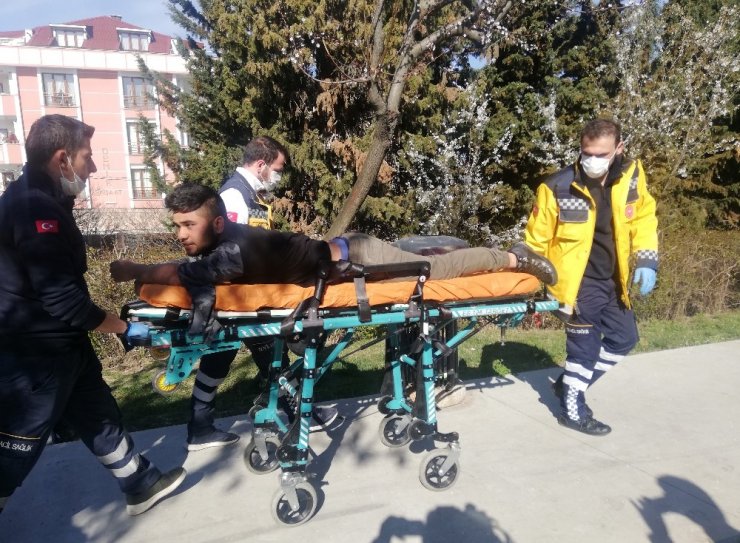 Beylikdüzü’nde parkta bıçaklı kavga: 1 yaralı