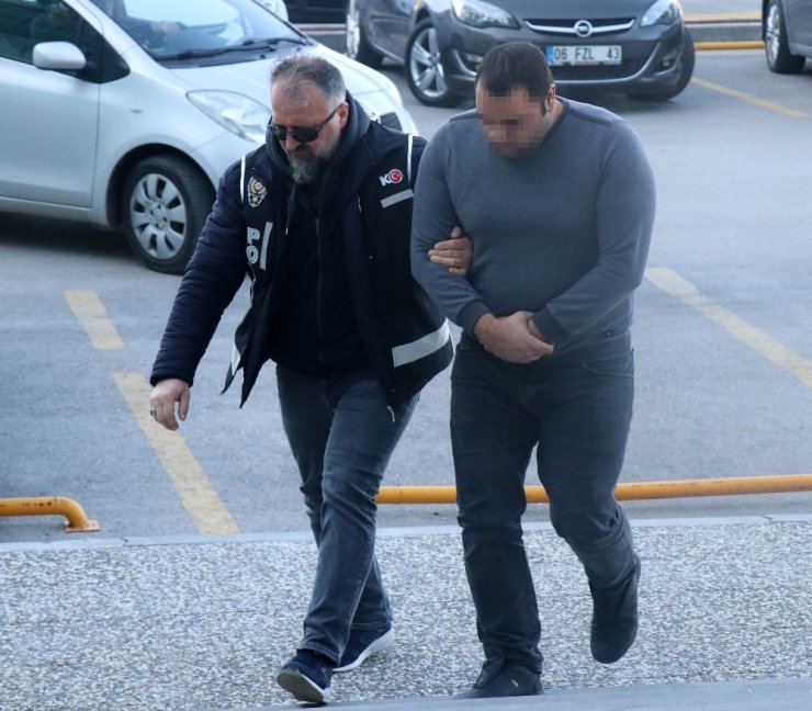 Bolu’da, esrarla yakalanan şüpheli adliyeye sevk edildi