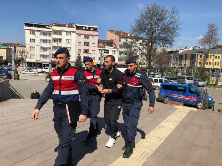 Cezaevi firarisi suç makinesi meyve bahçesinde yakalandı