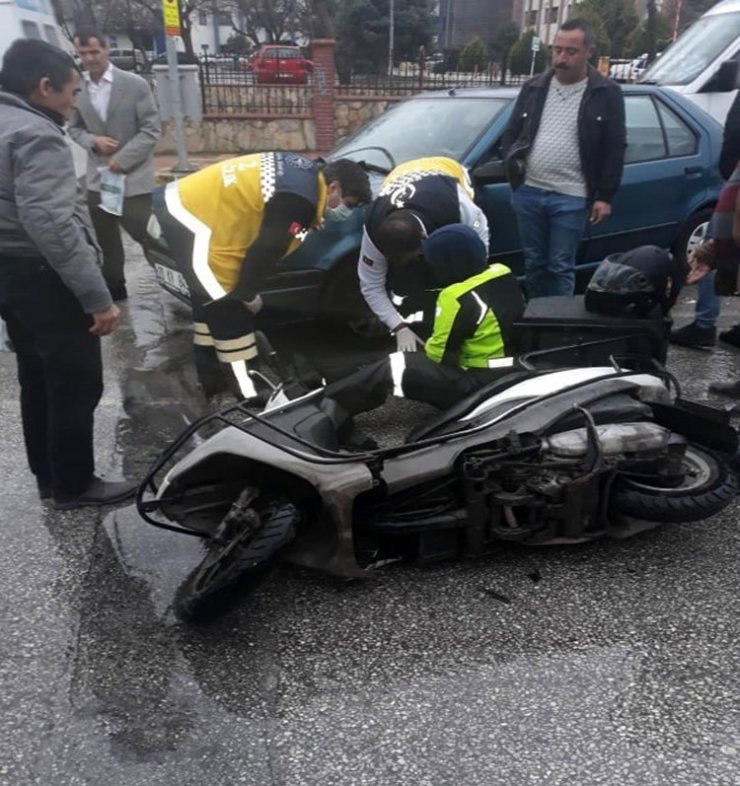Otomobil ile motosiklet çarpıştı: 1 yaralı