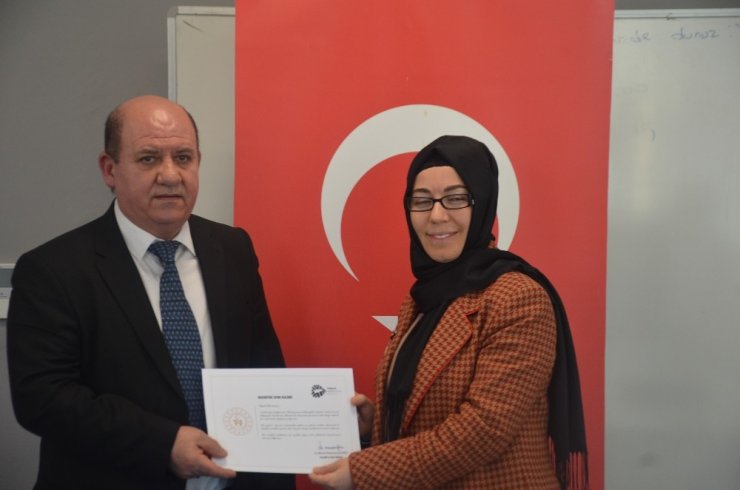 Gençlik ve Spor Bakanı Kasapoğlu adına kulüp başkanlarına sertifika verildi