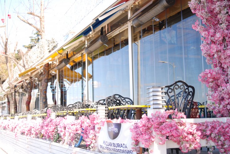 İstanbul'da Kovid-19 tedbirleri kapsamında birçok işletme açılmadı