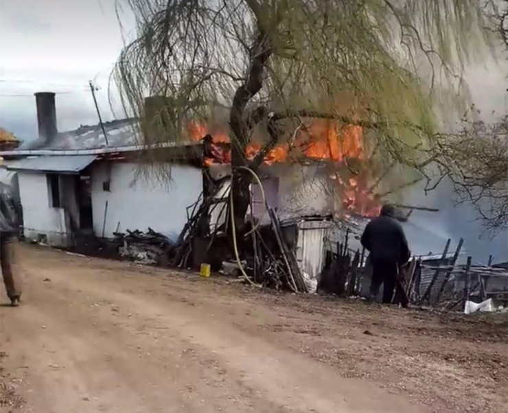 Safranbolu’da yangında 1 ev alevlere teslim oldu