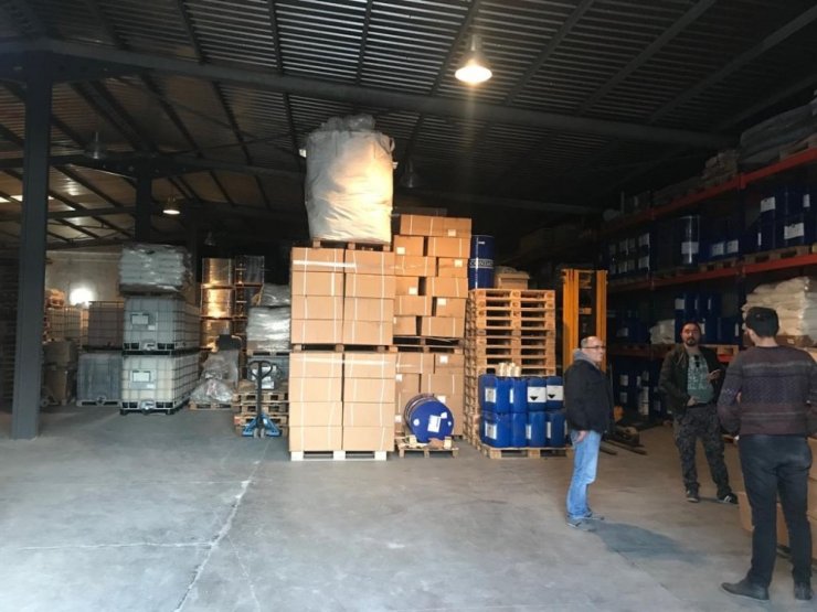 Karşılıksız çekle firmaları milyonlarca TL dolandıran çeteye operasyon: 18 gözaltı