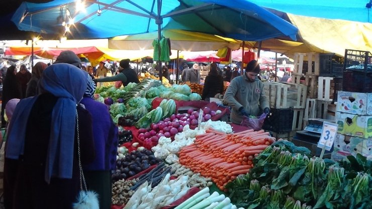 Korona pazarları da vurdu
