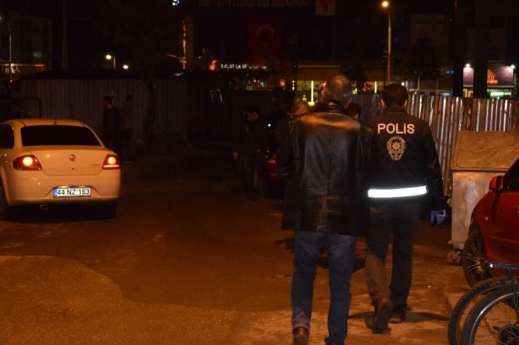 Malatya’da alacak verecek kavgasında kan aktı: 1 yaralı