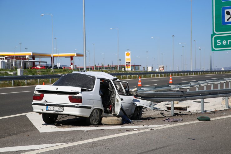 GÜNCELLEME - Manisa'da otomobil bariyerlere çarptı: 3 ölü, 1 ağır yaralı