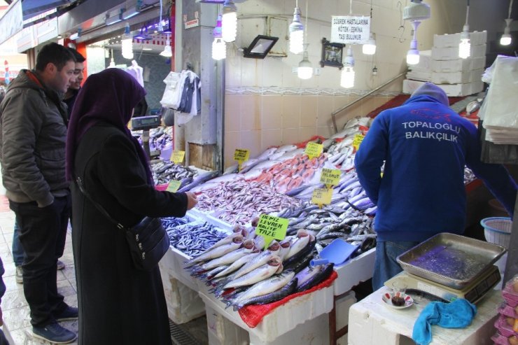 Sezonun son balıkları ‘10 lira’