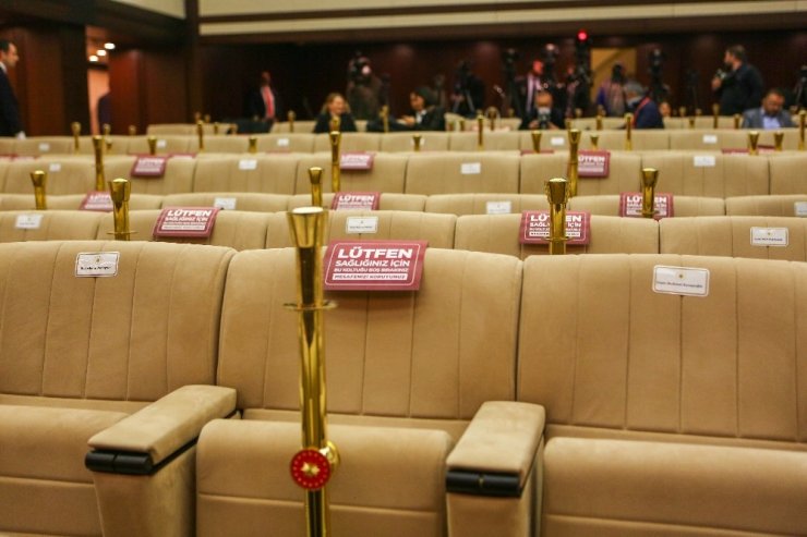 Cumhurbaşkanı Erdoğan’ın basın toplantısı öncesinde korona virüsü tedbirleri