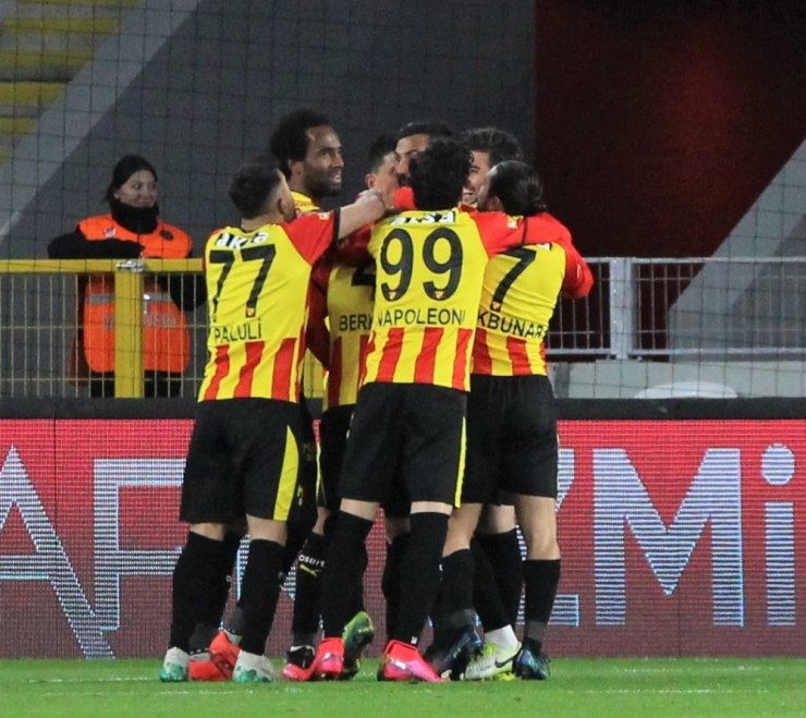 Göztepe’nin galibiyeti geç oldu, güç olmadı