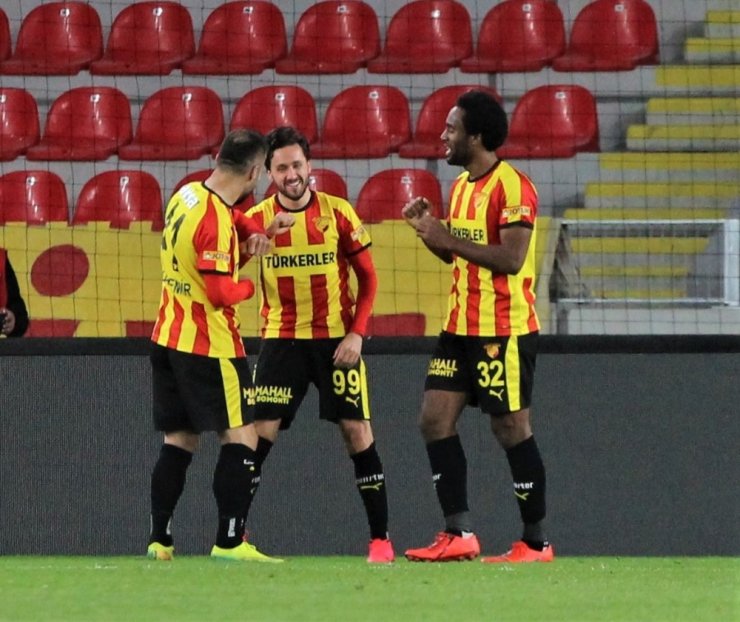 Göztepe’nin galibiyeti geç oldu, güç olmadı