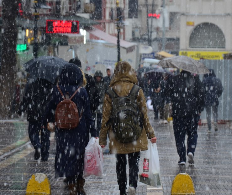 Malatya'da kar yağışı etkili oldu