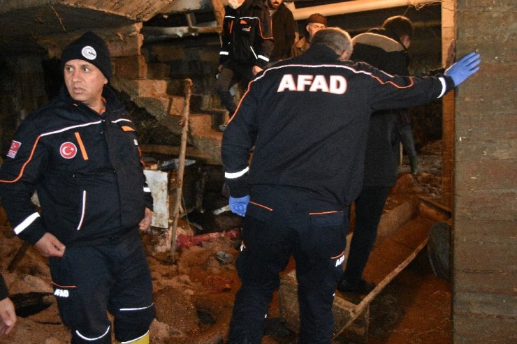 Siverek’te selin vurduğu evlerde hasar tespiti yapıldı
