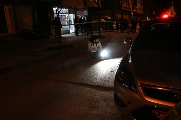 Yalova’da silahla sırtından vurulan bir kişi hayatını kaybetti
